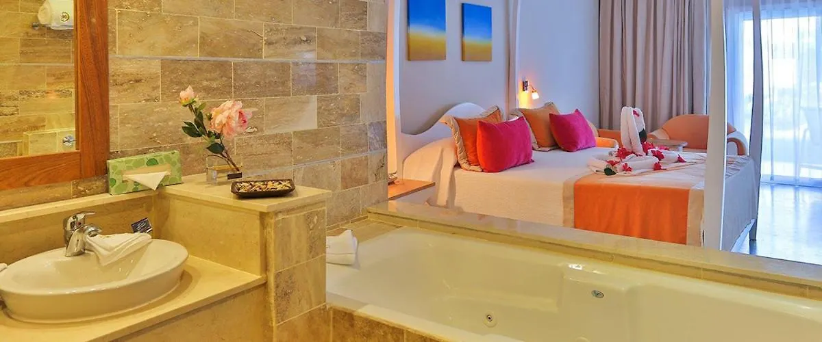 Oceanside Junior Suites At 5 Star All-Inclusive Resort Puerto Plata Apartman