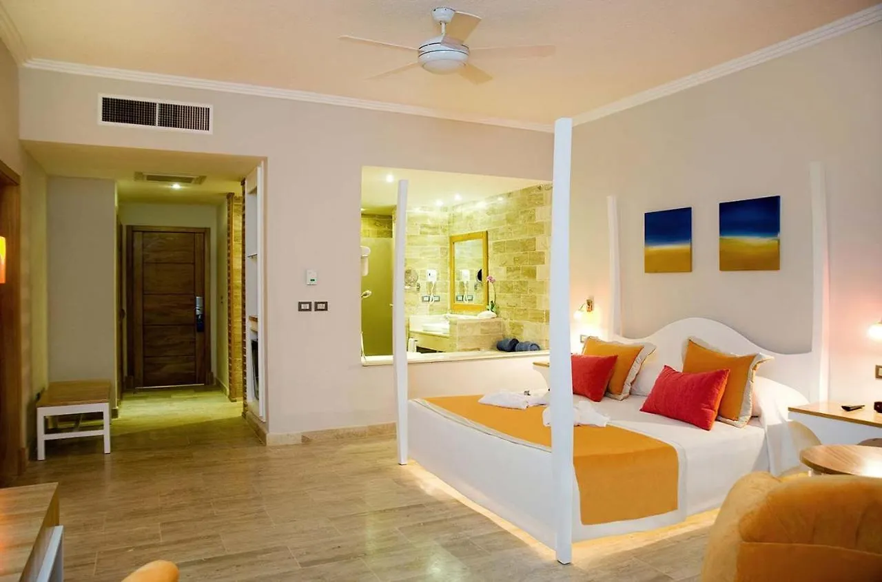 Oceanside Junior Suites At 5 Star All-Inclusive Resort Puerto Plata